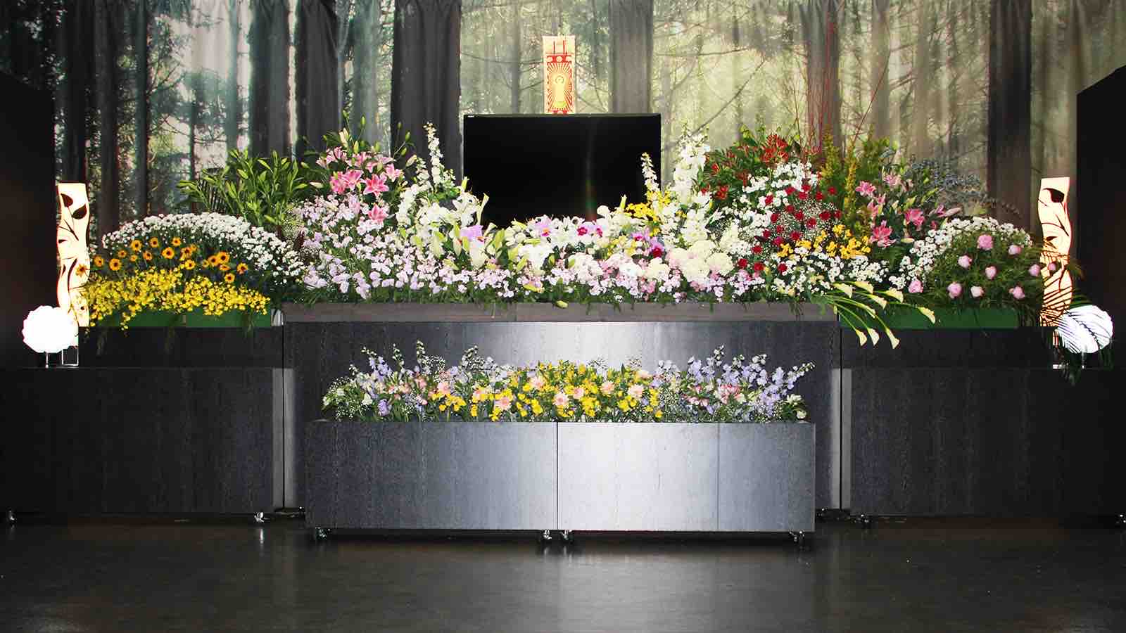 生花の祭壇の例
